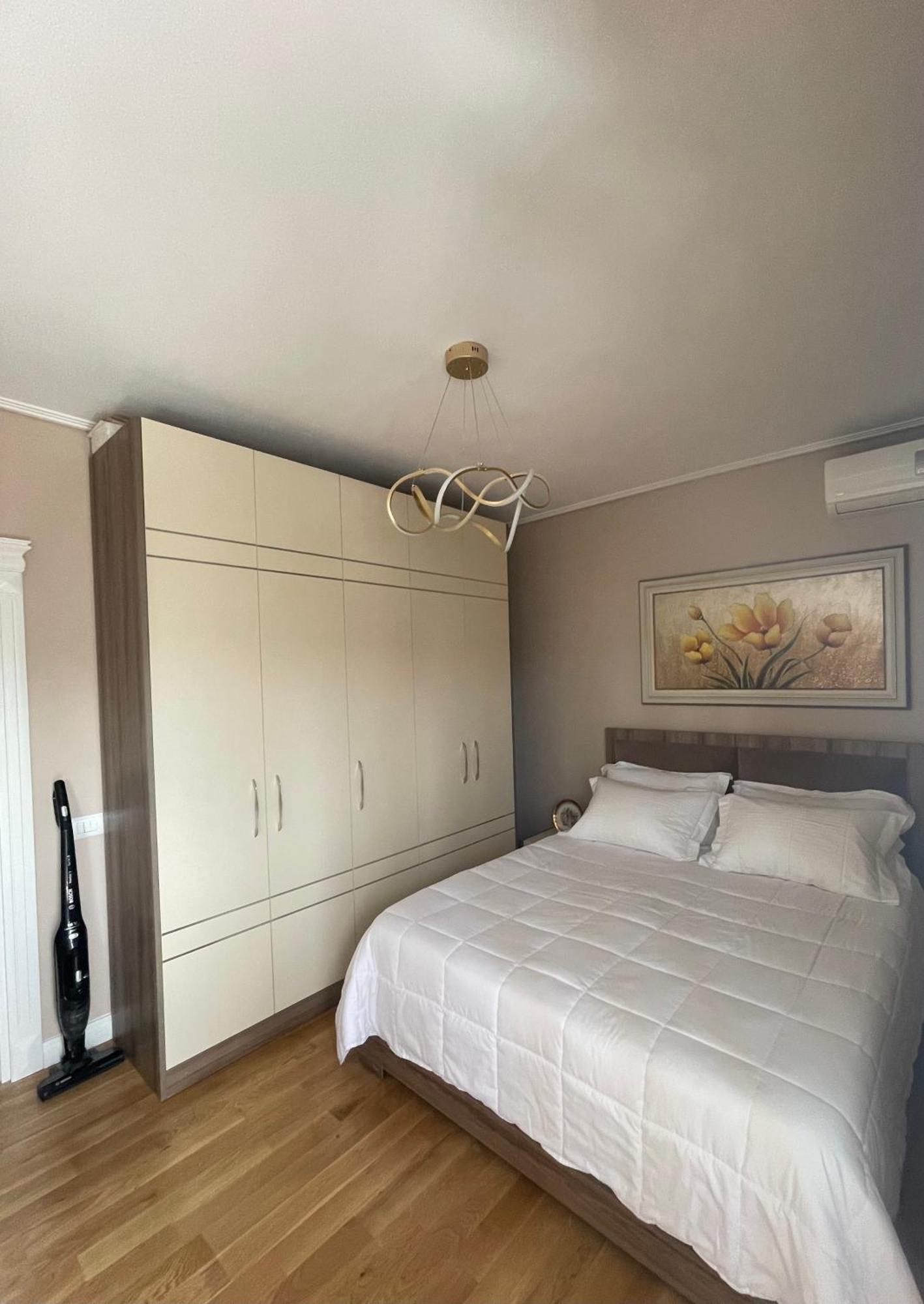 Deoni Apartment Luxury Тирана Екстер'єр фото
