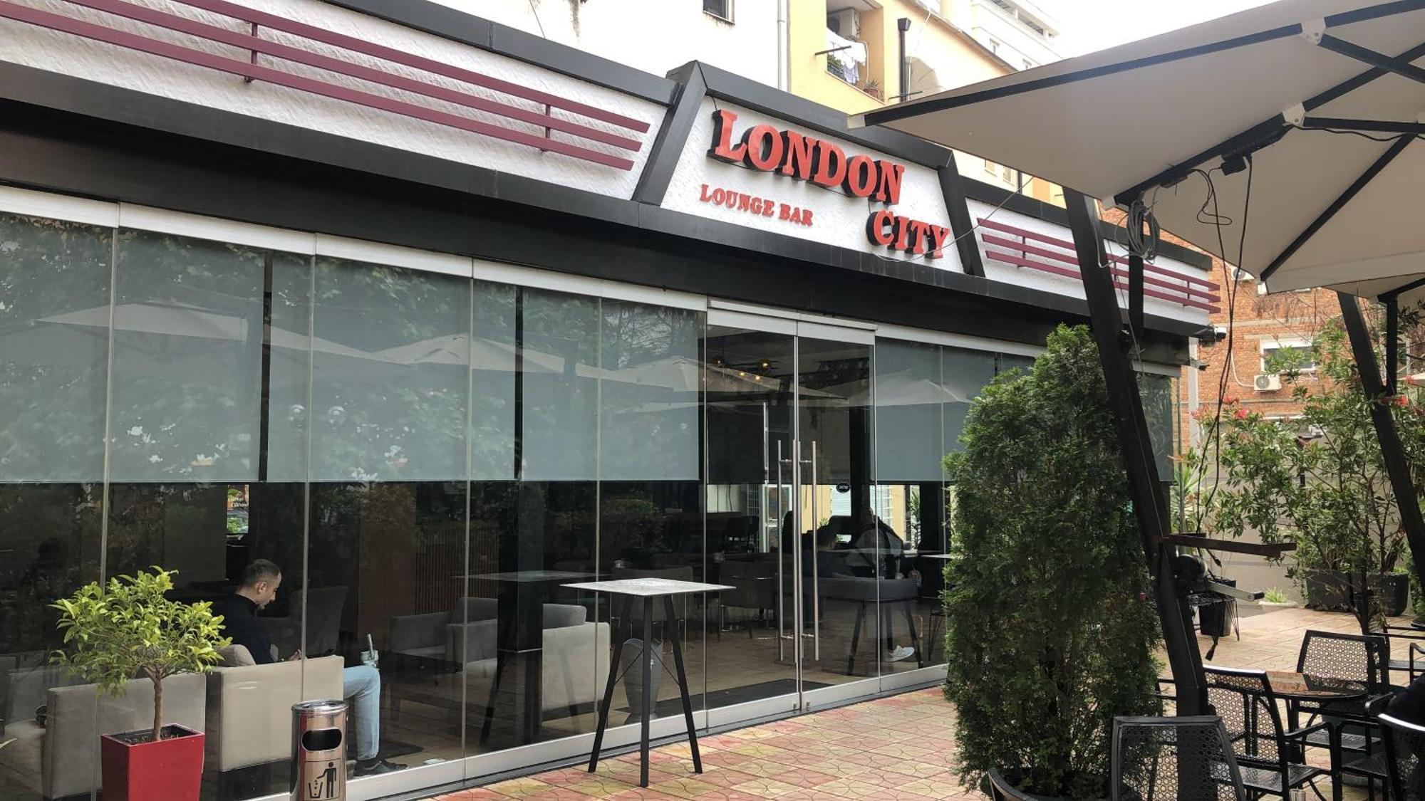 Deoni Apartment Luxury Тирана Екстер'єр фото