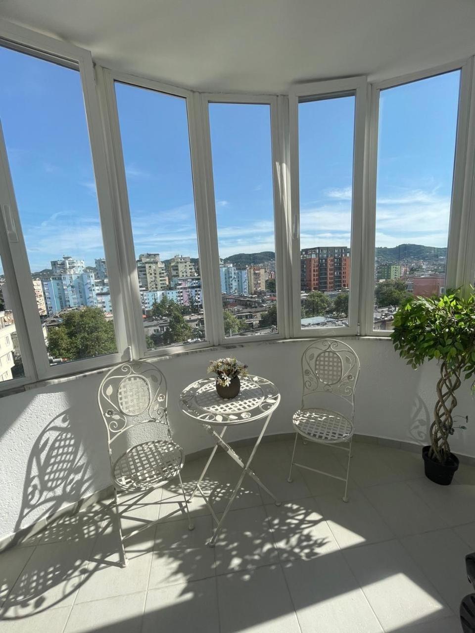 Deoni Apartment Luxury Тирана Екстер'єр фото