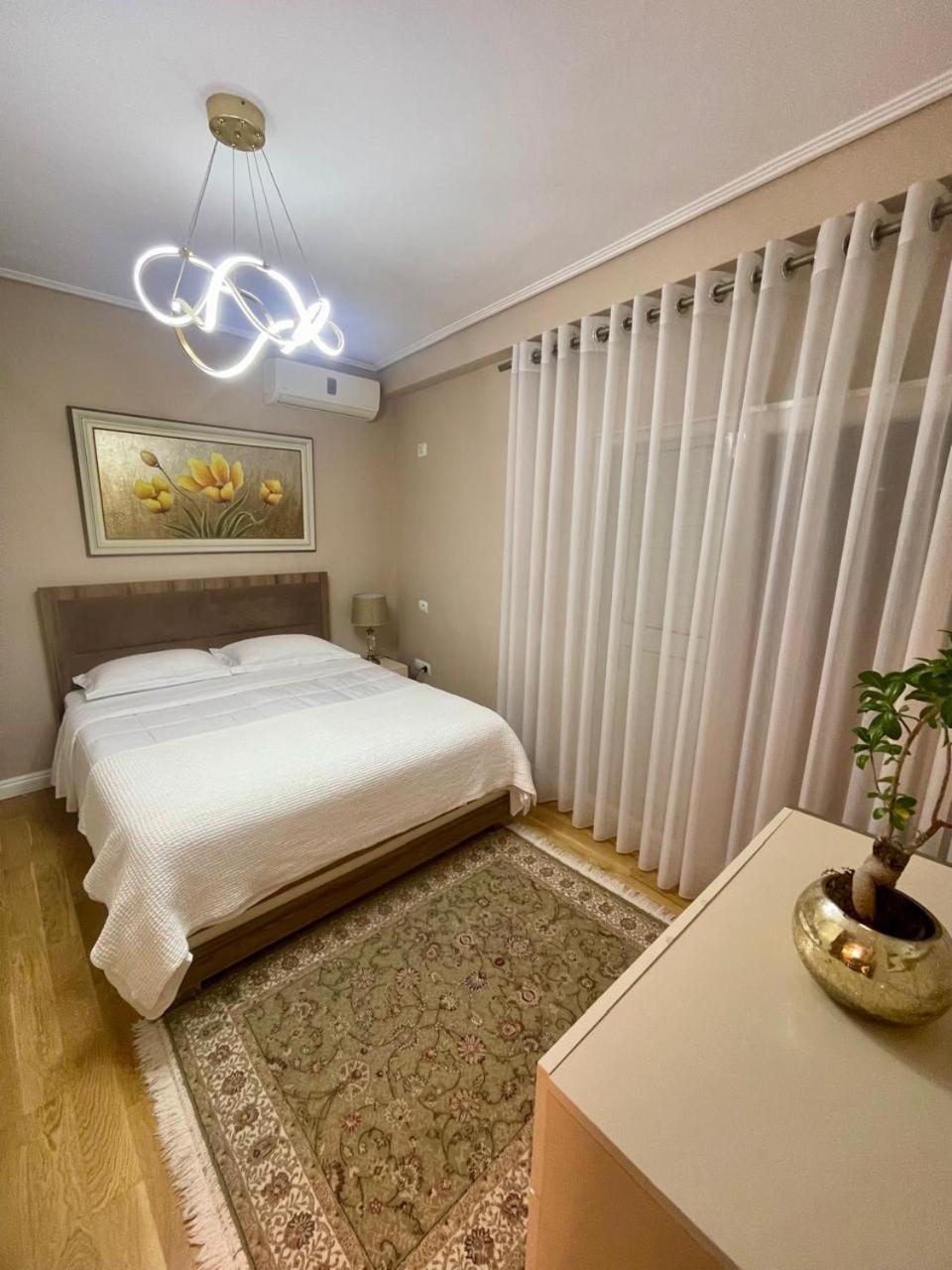 Deoni Apartment Luxury Тирана Екстер'єр фото