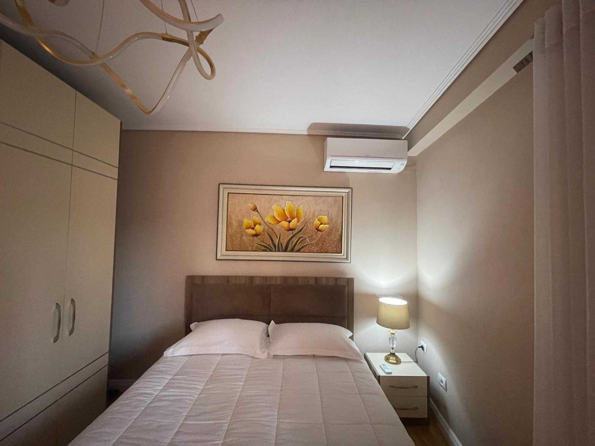 Deoni Apartment Luxury Тирана Екстер'єр фото